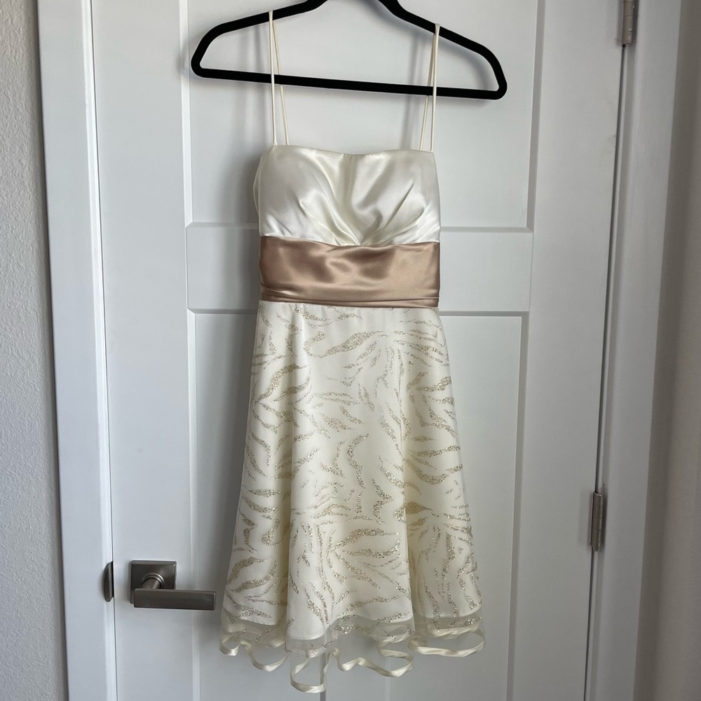 Juniors Girls Cream & Tan Formal Dress